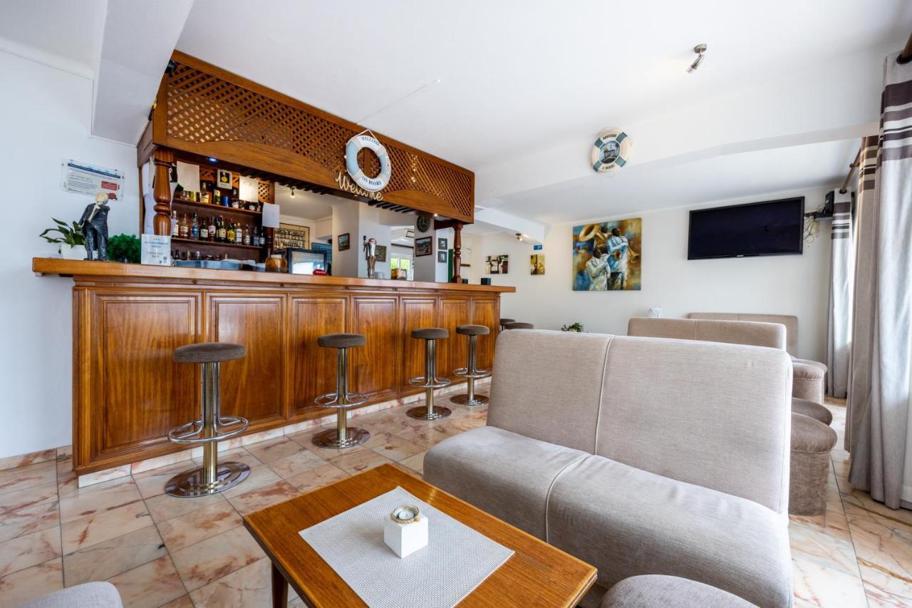 Hotel Residencial Salema Luaran gambar