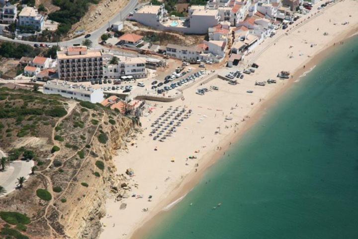 Hotel Residencial Salema Luaran gambar